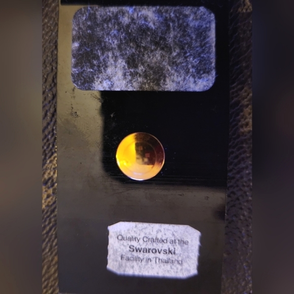 SWAROVSKI Double Dolphins Glitzy Tac Pin Sealife Flipper Rhinestones Gold Brooch - Picture 6 of 13